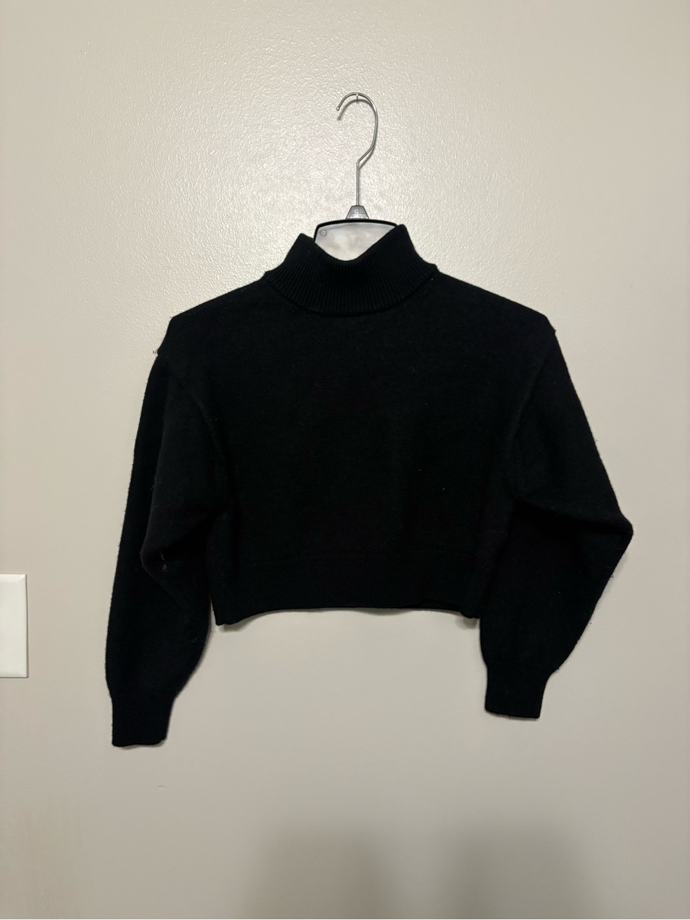 Wilfred Black Cropped Turtleneck Sweater
